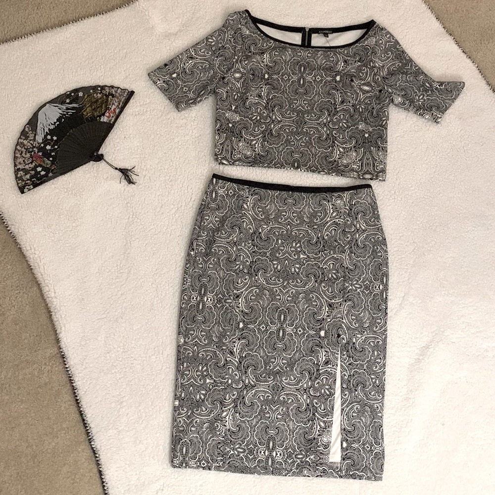2-piece black and white
